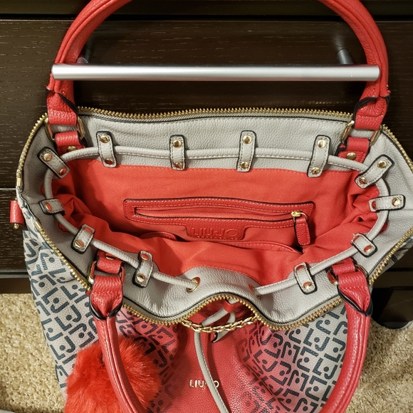 LIU JO Handbag PLUS Wallet - Picture 2 of 6
